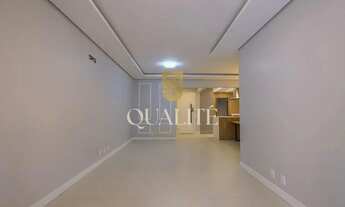 Imagem 2: Apartamento reformado de 122m² com 3 dormitórios, suíte e sacada