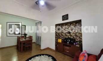 Imagem 4: Casa frente de rua com 7 quartos . 2 vagas próximo ao Méier