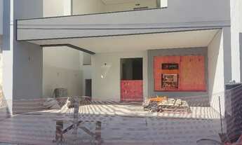 Imagem 2: Casa em condomínio fechado Pateo Verde, 3 suítes sendo 1 master com sacada e 2 vagas de ga