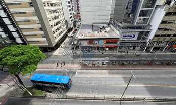 Imagem 4: Apartamento para locação 4 quartos sendo 2 suítes, sala, cozinha, banheiro, portaria 24 ho