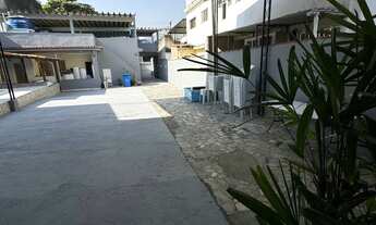 Imagem 7: CASA DE FESTA Casa com 2 banheiros