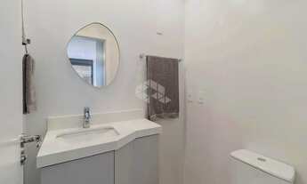 Imagem 7: Apartamento a venda em Jurerê, uma quadra da praia