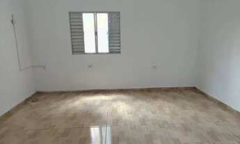 Imagem 2: Casa com 1 Quarto(s) e 1 banheiro(s) para Alugar, 50 m² por R$ 900 / Mês