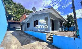 Imagem 3: Casa à venda em Poço Fundo, Brusque - 2 quartos, 2 banheiros, armário na cozinha