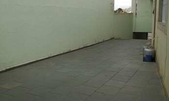 Imagem 2: Sobrado de 235 metros com 3 quartos e 2 vagas no Parque Gerassi