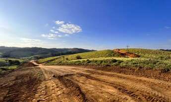 Imagem 3: Empreendimento fechado completo. Construa seu sonho!