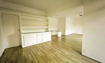 Imagem 4: Apartamento de 3 quartos com varanda na quadra da praia no Leblon