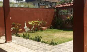 Imagem 2: Casa com 5 Quartos para alugar - Parque Dez de Novembro