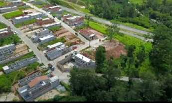 Imagem 3: Casa em início de construção