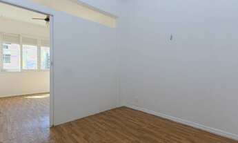 Imagem: Sala e quarto perto da praia