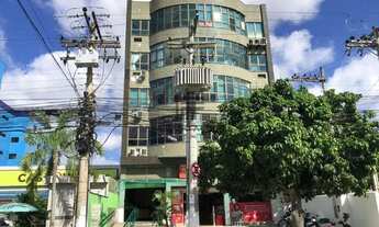 Imagem: Ampla sala comercial no centro de Araruama