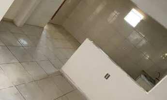 Imagem 2: ALUGA-SE UMA CASA