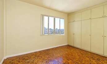 Imagem 3: Edifício Mattos Vanique - Apartamento desocupado de três dormitórios, junto ao Shoping Jo