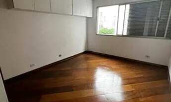 Imagem 6: 03 quartos, 01 suíte, amplo, rico em armários, 01 vaga e na melhor rua dos Jardins