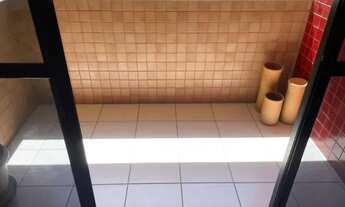 Imagem 4: 3/4 sendo 01 suíte, dce, nascente, na Ponta Verde, próximo ao Restaurante Caruaru