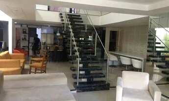 Imagem 2: Condomínio Jardins de Alice - Casa triplex de condomínio mobiliada