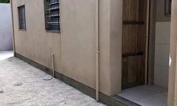 Imagem: Casinha em condomínio fechado