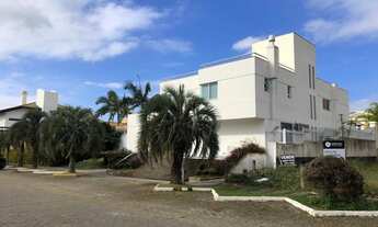 Imagem 2: Casa para aluguel e venda tem 1000 metros quadrados com 6 quartos.