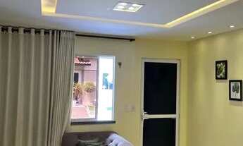 Imagem 3: Casa em rua pública