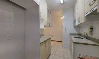 Imagem 7: Apto semimobiliado com 3 dormitórios para alugar, 79 m² por R$ 1.900 + taxas/mês - Glória