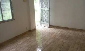 Imagem 4: ALUGO QUITINETE Casa com 1 banheiro