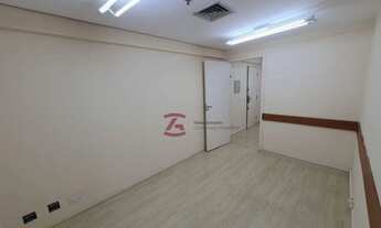 Imagem 3: Conjunto dividido em 2 salas para alugar, 38 m² por R$ 2.300/mês - Higienópolis - São Paul