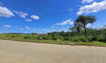 Imagem 4: Terreno diferenciado com 483,73m2