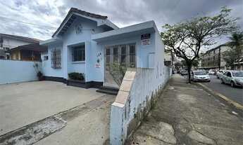 Imagem 3: Casa de esquina no Embaré