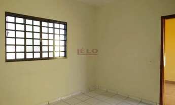 Imagem 2: Casa Residencial com 3 quartos para alugar por R$ 1000.00, 99.00 m2 - PARQUE TUIUTI - MARI