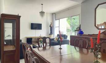 Imagem 4: O Refúgio Perfeito no Alto do Itaigara Cercado de Verde