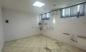 Imagem 3: Oportunidade - Casa Comercial - Centro - Jacareí - 3 Dormitórios - 109,14m²