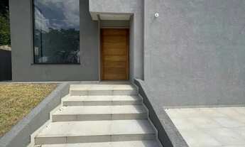 Imagem 2: Casa de Condomínio 3 suítes, área gourmet, para venda com 556m² e 4 vagas garagem