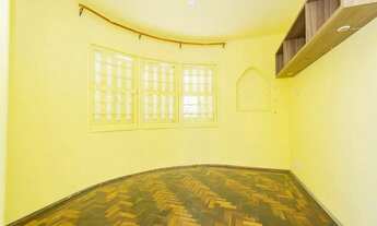 Imagem 3: Casa para locação no Centro de Pelotas, RS: 170m², 3 dorms, cozinha, sala, banheiro, varan