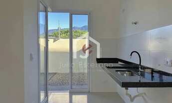 Imagem 4: Sobrado com 2 suítes no bairro Massaguaçu em Caraguatatuba