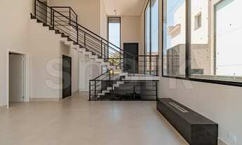 Imagem 4: Casa de condomínio para venda possui 350 metros quadrados com 5 quartos