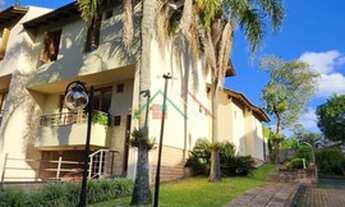 Imagem 2: Casa em condomínio com pátio no Jardim Isabel