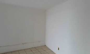 Imagem: Casa com 3 casas no terreno com 2 dorm cada