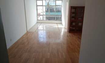 Imagem 2: Apartamento para venda tem 125 metros quadrados com 3 quartos em Copacabana - Rio de Janei