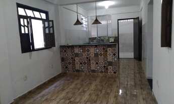 Imagem 2: Alugo casa solta Itapuã 4/4 duplex residencial R$2.900,00