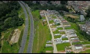 Imagem 4: Casa em início de construção