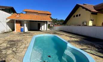 Imagem: Belíssima Residência no bairro Água Verde