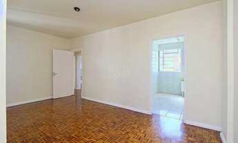 Imagem 6: Edifício Mattos Vanique - Apartamento desocupado de três dormitórios, junto ao Shoping Jo