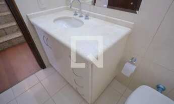 Imagem 3: Sobrado triplex com 199m² espaçoso