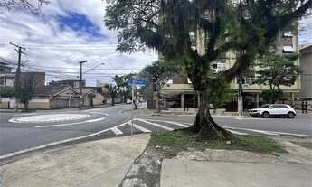 Imagem 2: Casa de esquina no Embaré