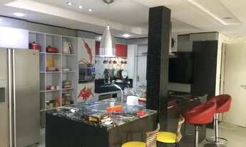 Imagem 4: Condomínio Jardins de Alice - Casa triplex de condomínio mobiliada