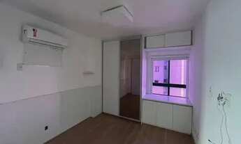 Imagem 3: Confortável apartamento com 3 quartos, sendo1 suíte. R$ 4.000 já com as taxas