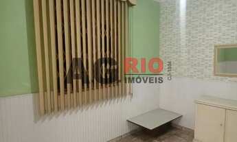 Imagem 6: Casa de rua-LOCAÇÃO-Marechal Hermes-Rio de Janeiro-RJ