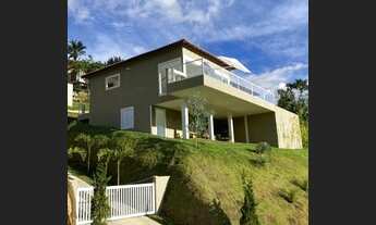 Imagem: Casa Nova e Moderna em Condomínio Nogueira