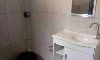 Imagem 5: Casa de fundo Casa com 1 dormitório