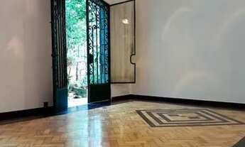 Imagem 4: Charmoso casarão tombado para aluguel comercial